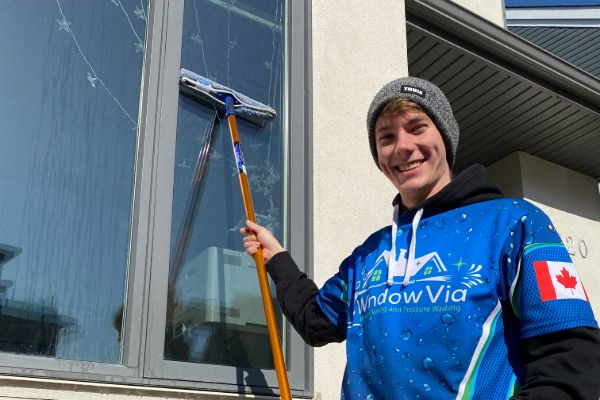 window cleaning services in calgary ab 4